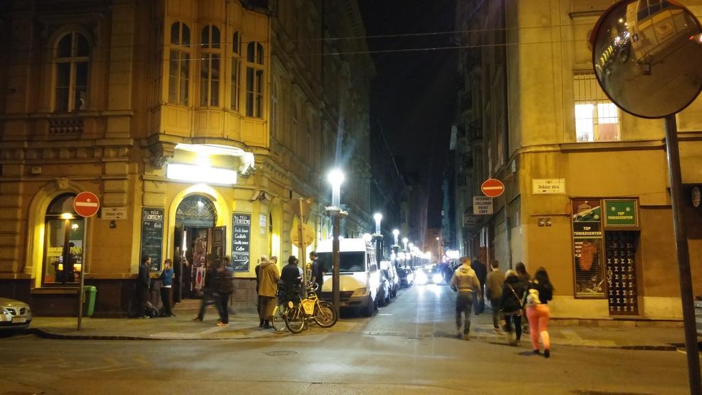 Sleepover City Center Apartment Budapest Phòng bức ảnh