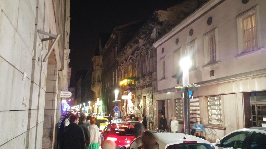 Sleepover City Center Apartment Budapest Ngoại thất bức ảnh